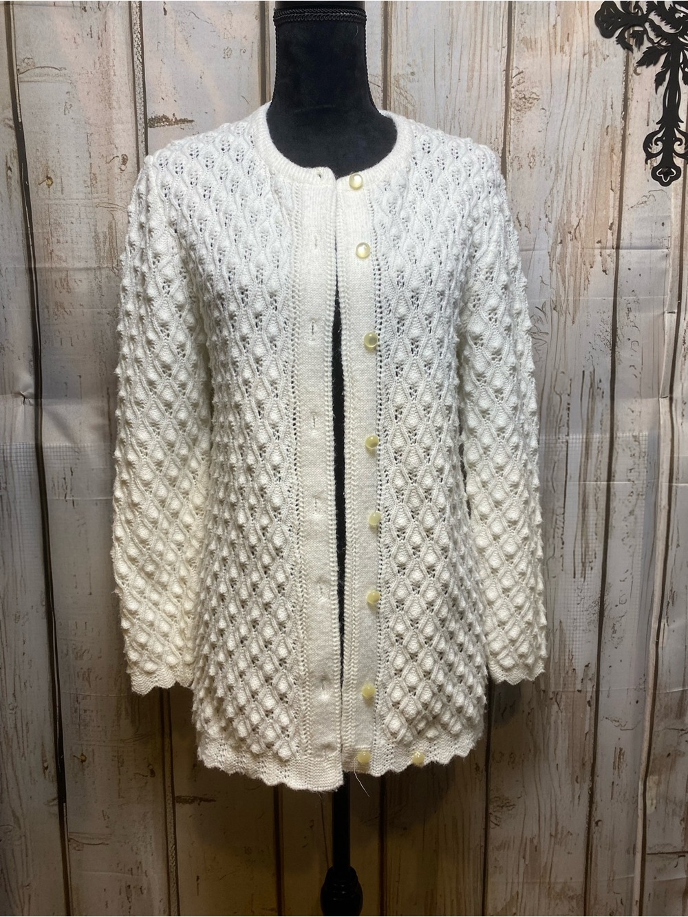 1960’s/70’s VTG Sherry Gale Textured Cream Button-Front Knit Cardigan Sz-S